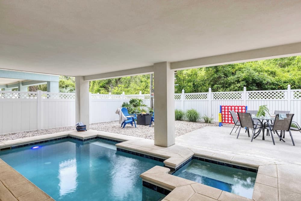 Crabline Getaway - Image 2