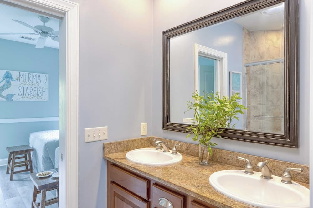 Crabline Getaway - Image 26