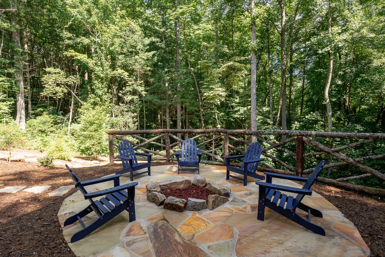 Crooked Maple Cottage - Image 3