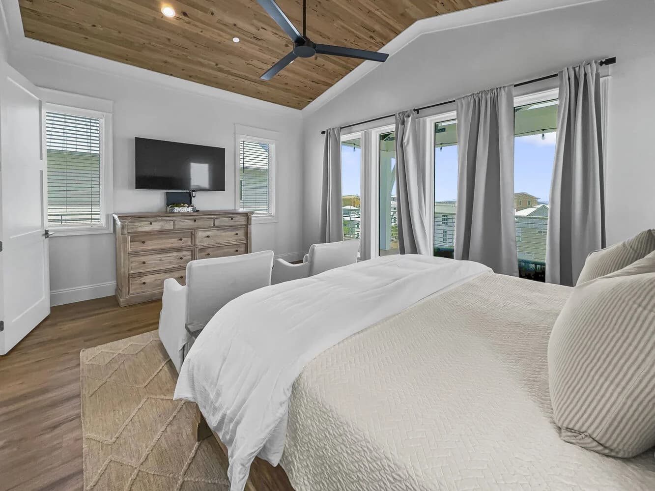 Summer Wind - Image 52