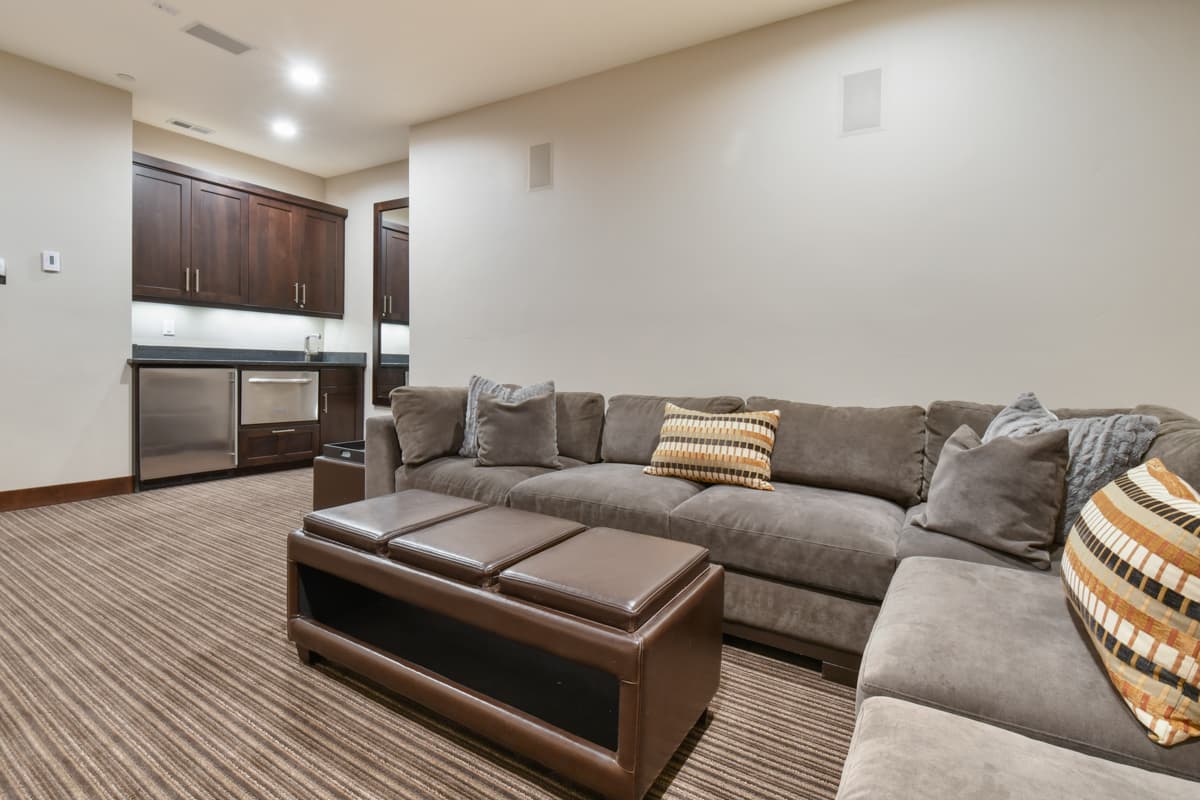 Red Wagon House - Image 41