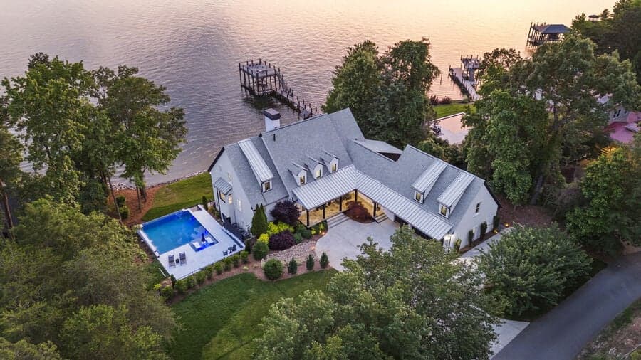 Sterling on Strawpocket - Image 1