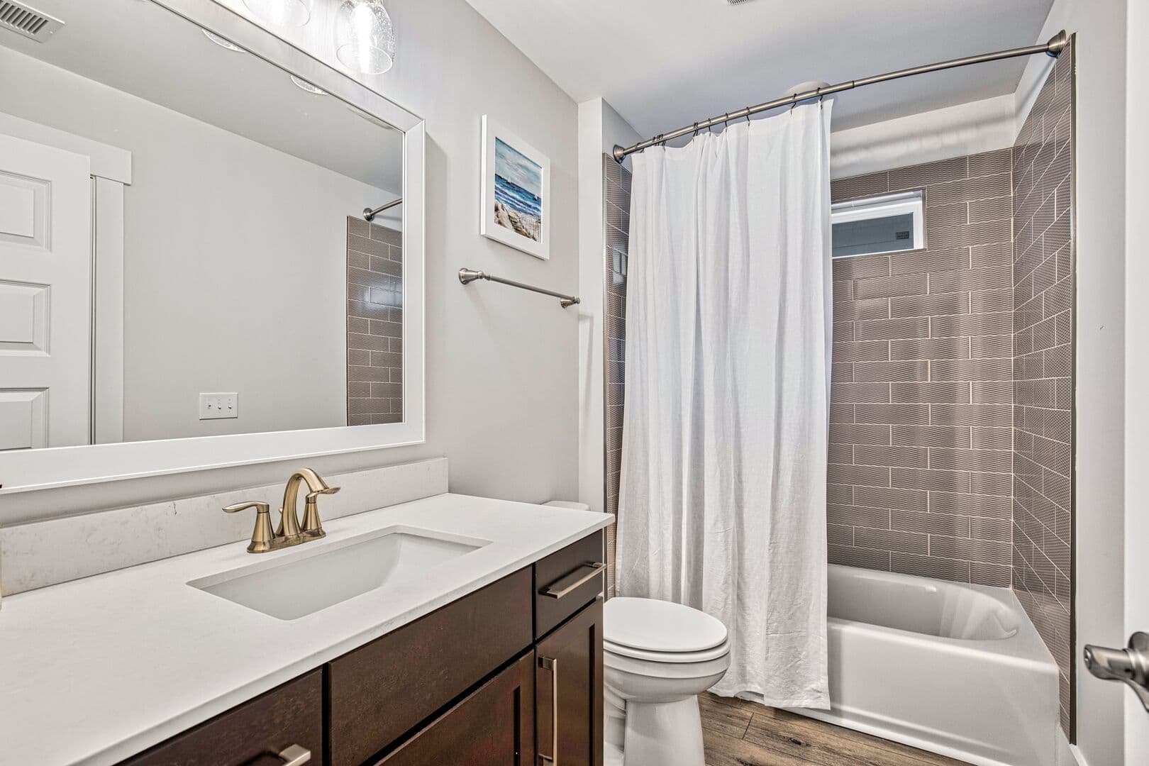 Tip Toe to the Beach - Image 28