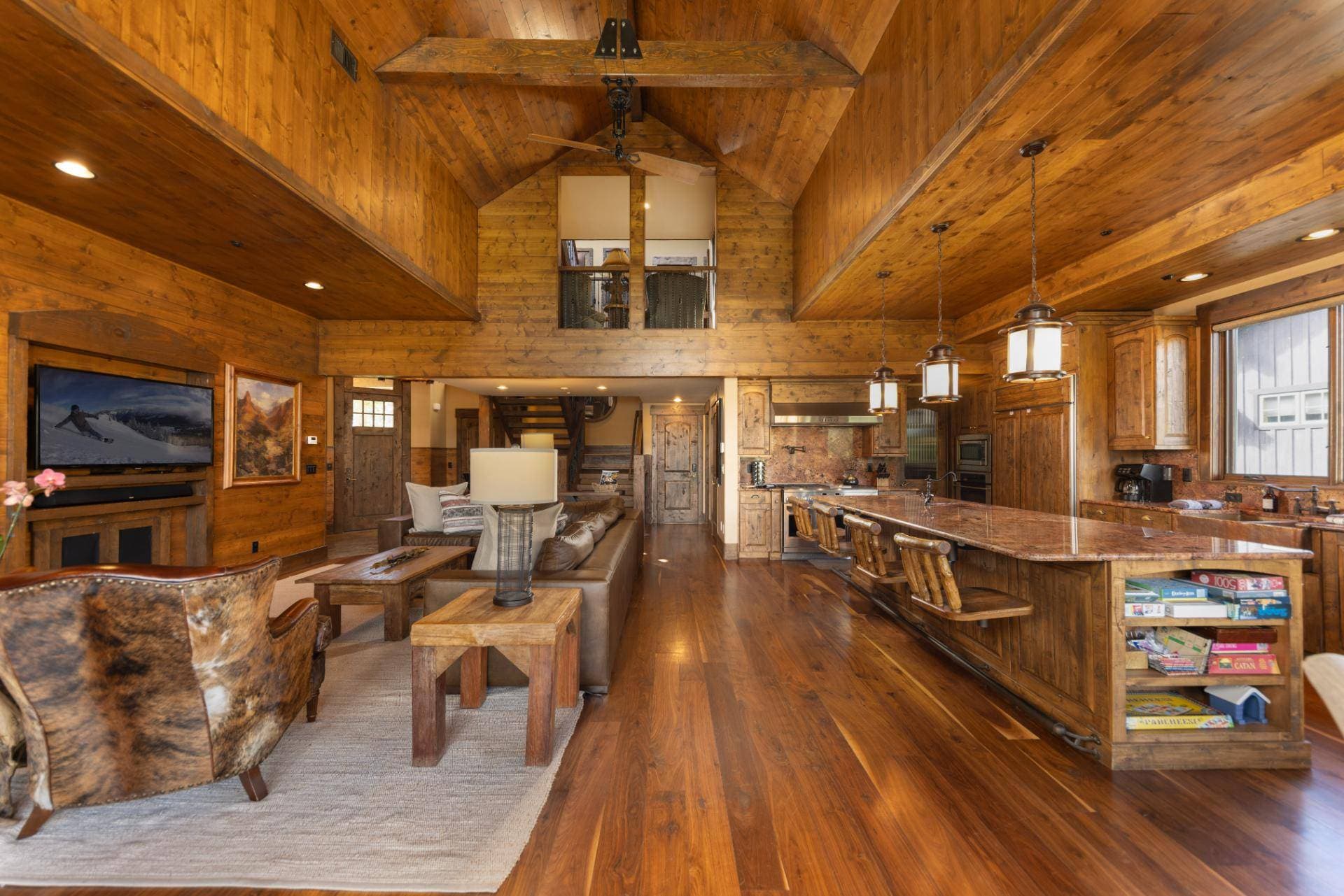 Lumber Jack Lodge - Image 2