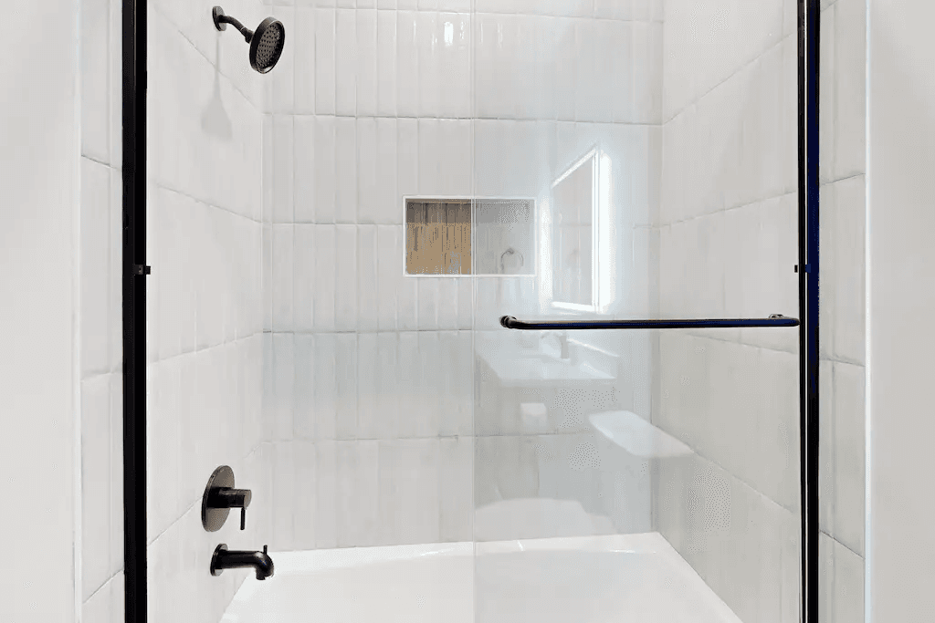 River Rock Cottage - Image 17