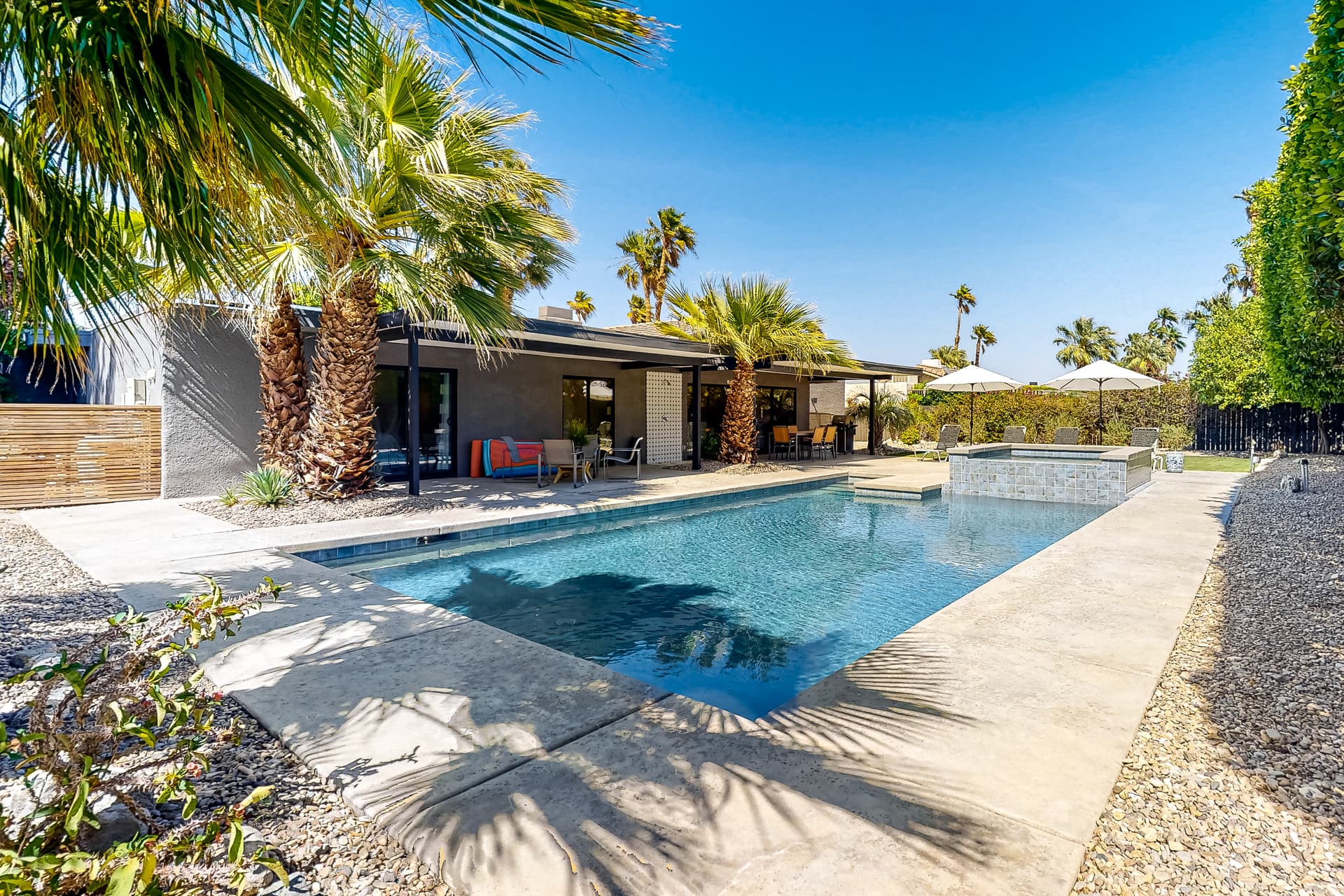 Freestone Modern Home - Image 20