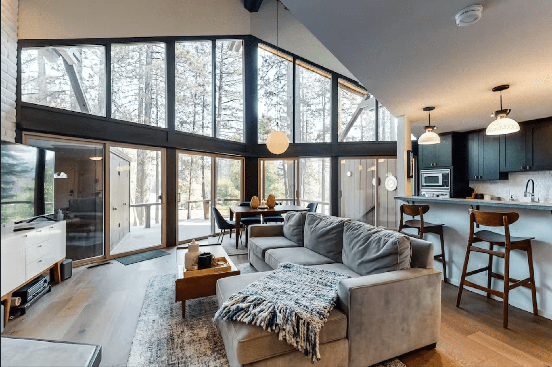 Among the Trees Home - Image 4