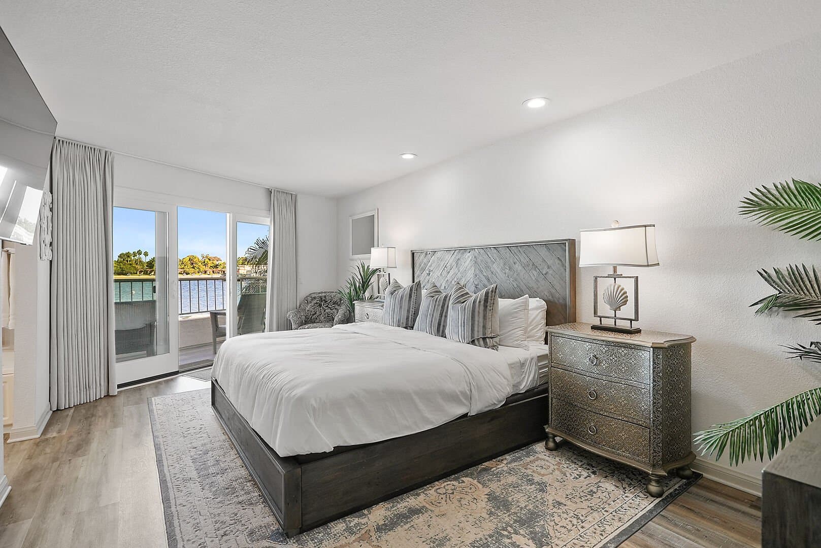 Bayfront Gem House - Image 12