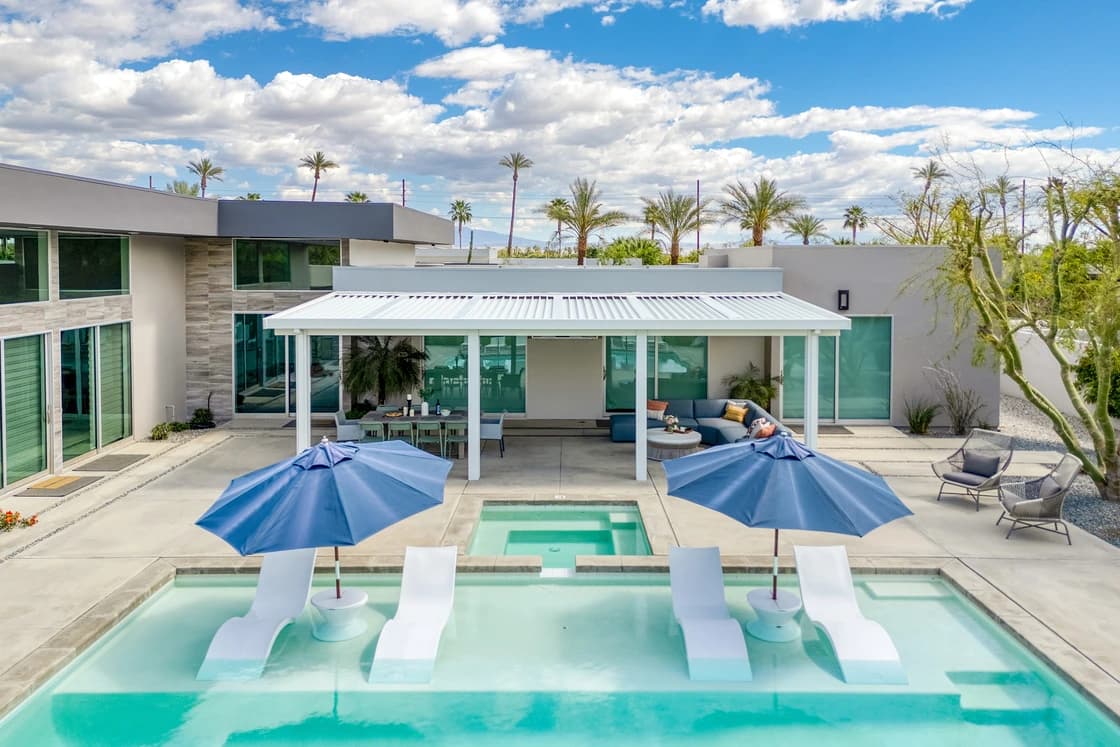 Polo Villa Halo - Image 2