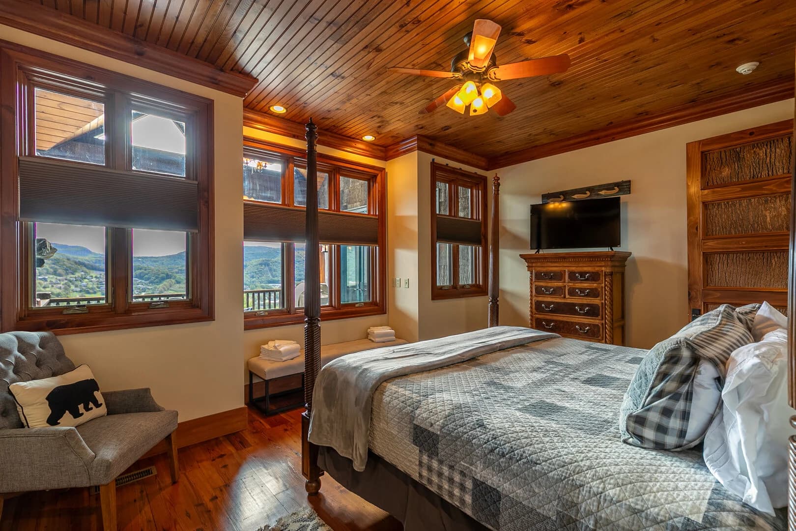 Overlook Estate in The Farm - Image 20