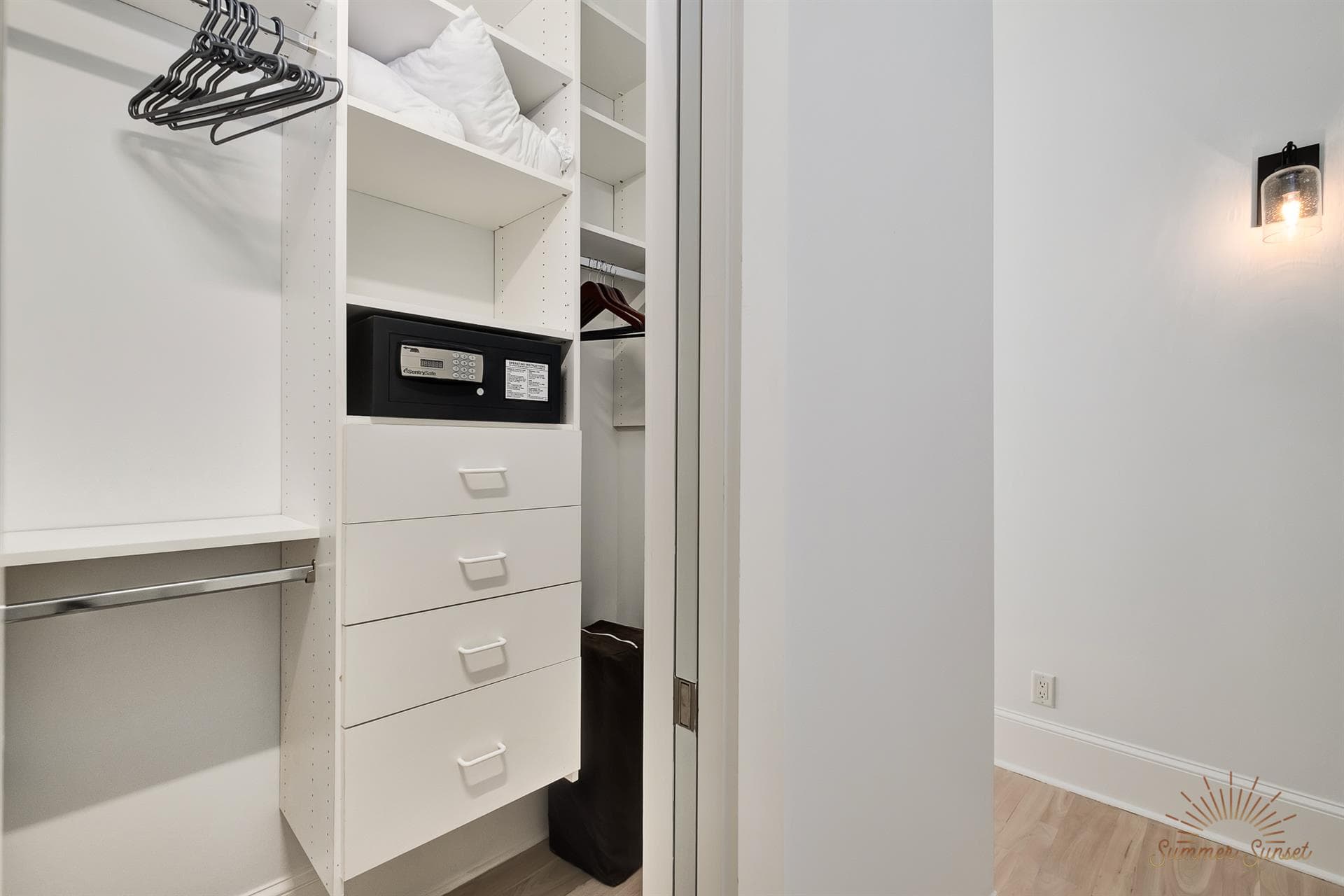 Summer Sunset Place - Image 35