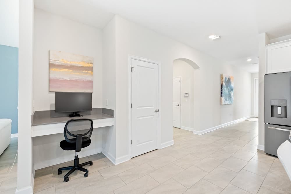 Dashing Family Home - Image 11