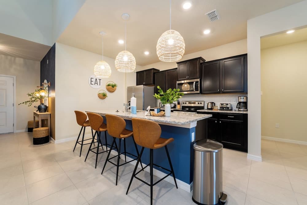 Dazzling Villa - Image 8