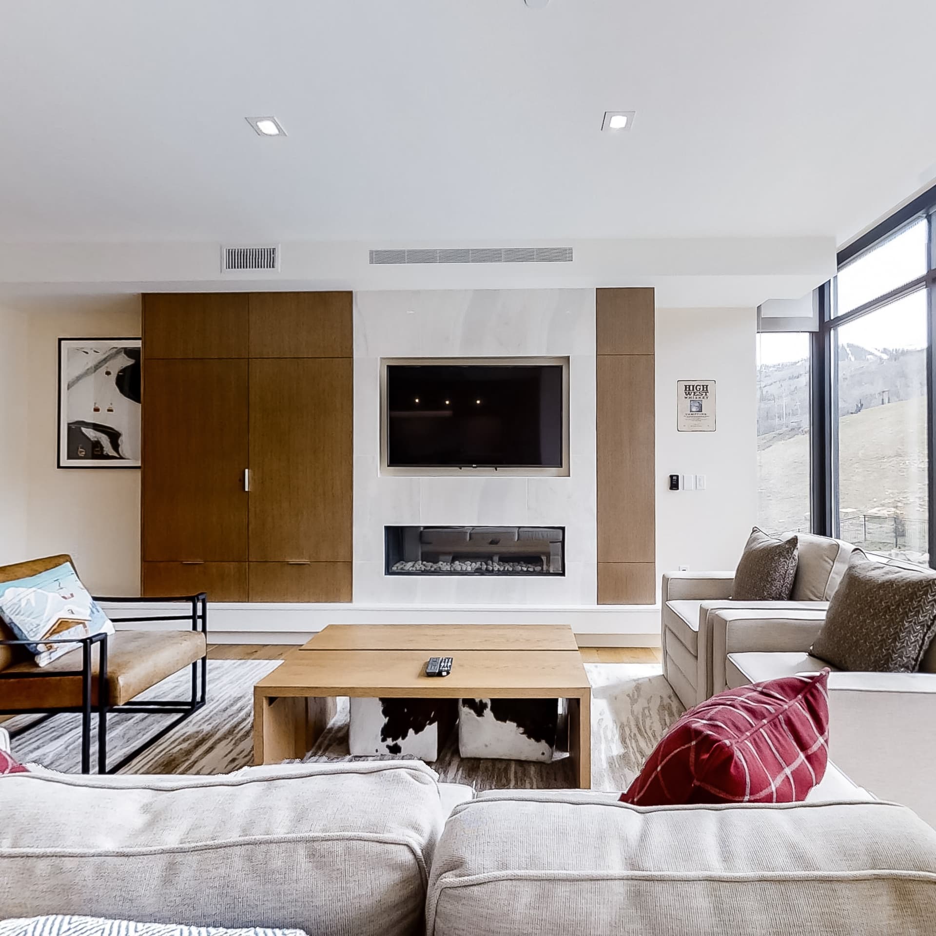 Lift 503 Home - Image 1