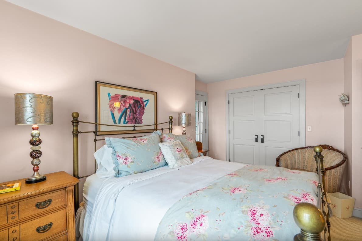 Goettelman's Lake House - Image 56