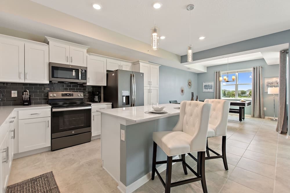 Decadent Penguin - Image 5