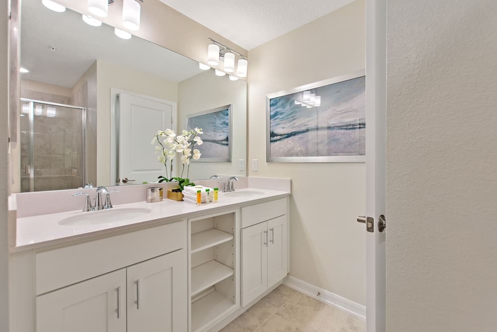 Decadent Penguin - Image 18