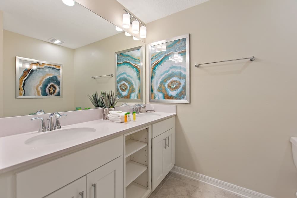 Decadent Penguin - Image 22