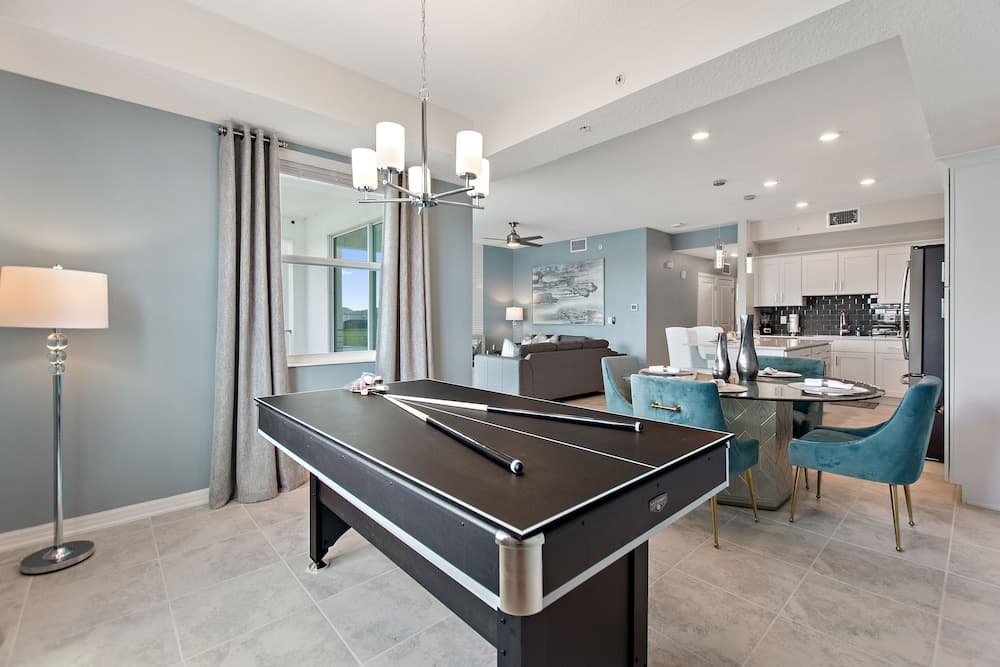 Decadent Penguin - Image 8