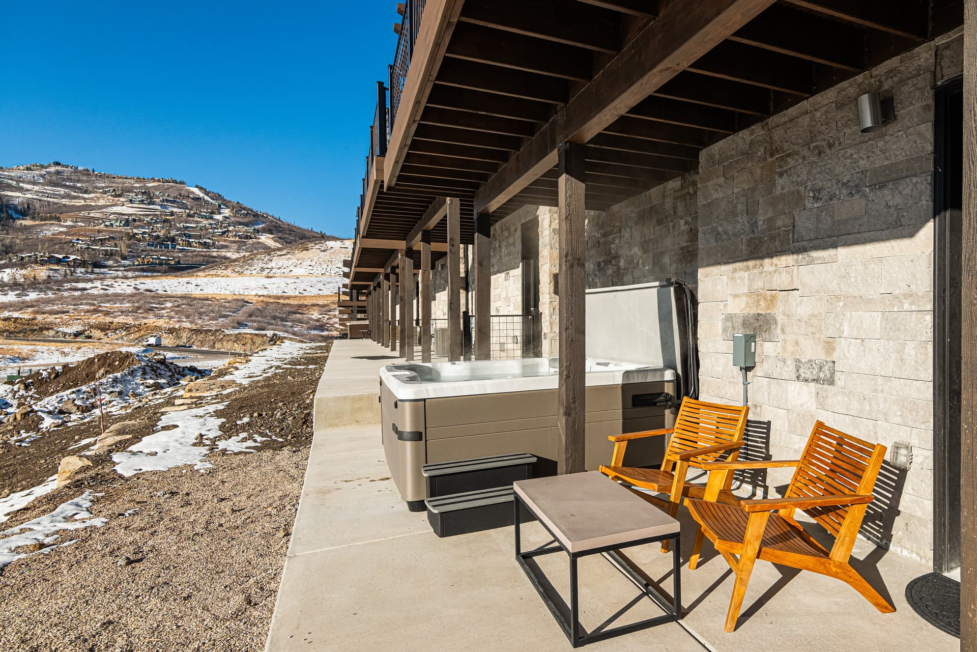 Alpine Pointe of View - Image 2