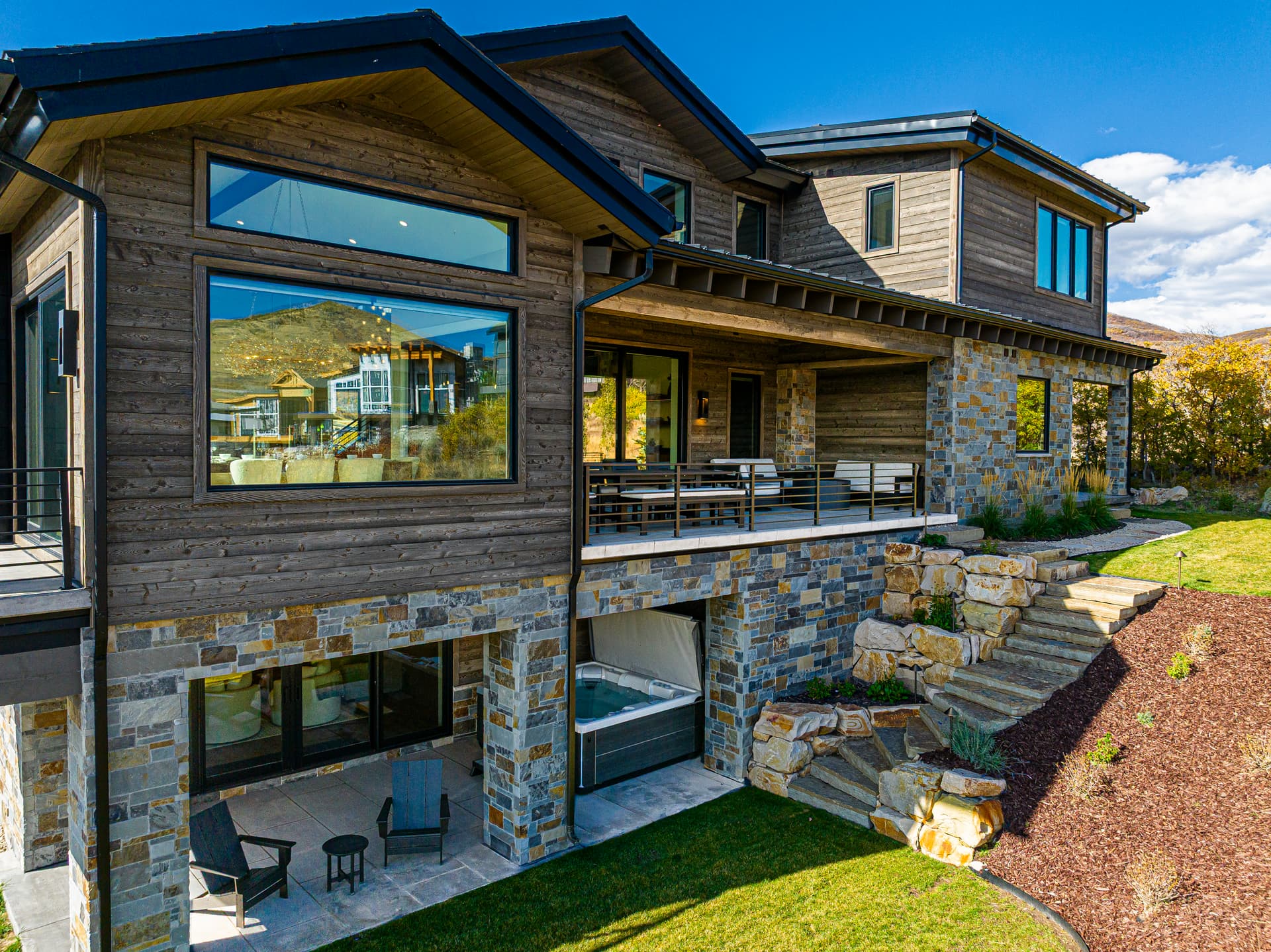 East Elevated Escape - Image 67