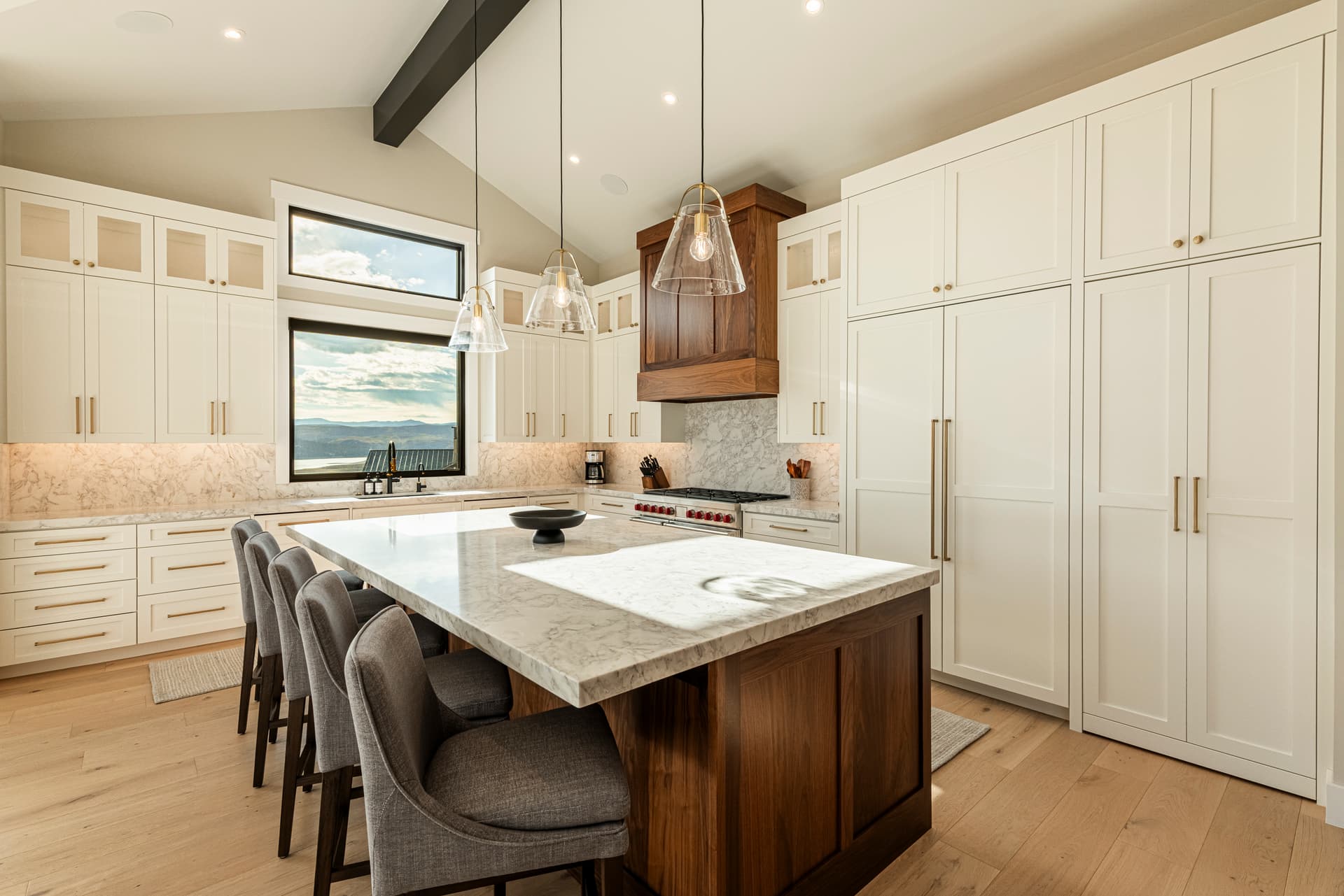 East Elevated Escape - Image 10