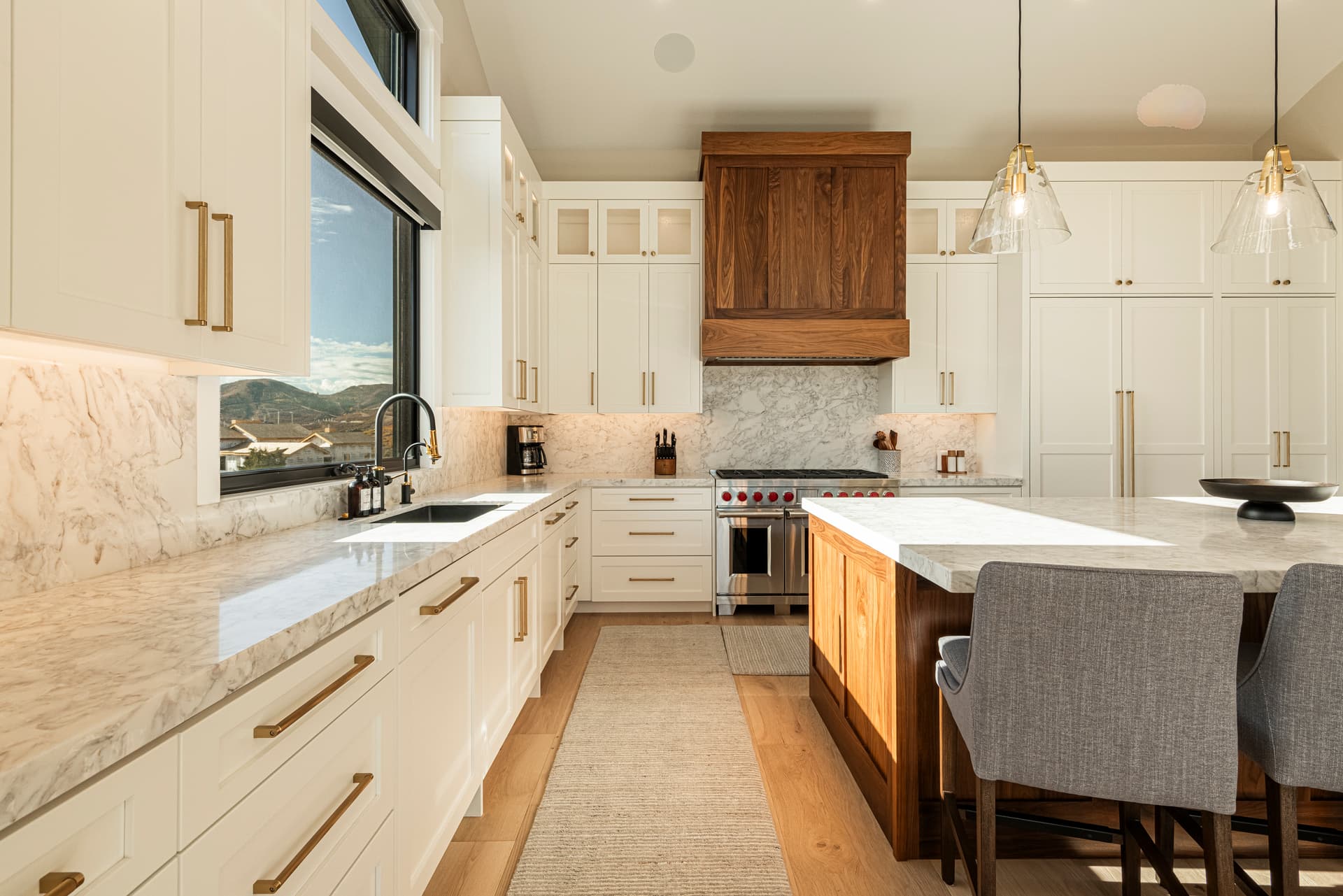 East Elevated Escape - Image 11