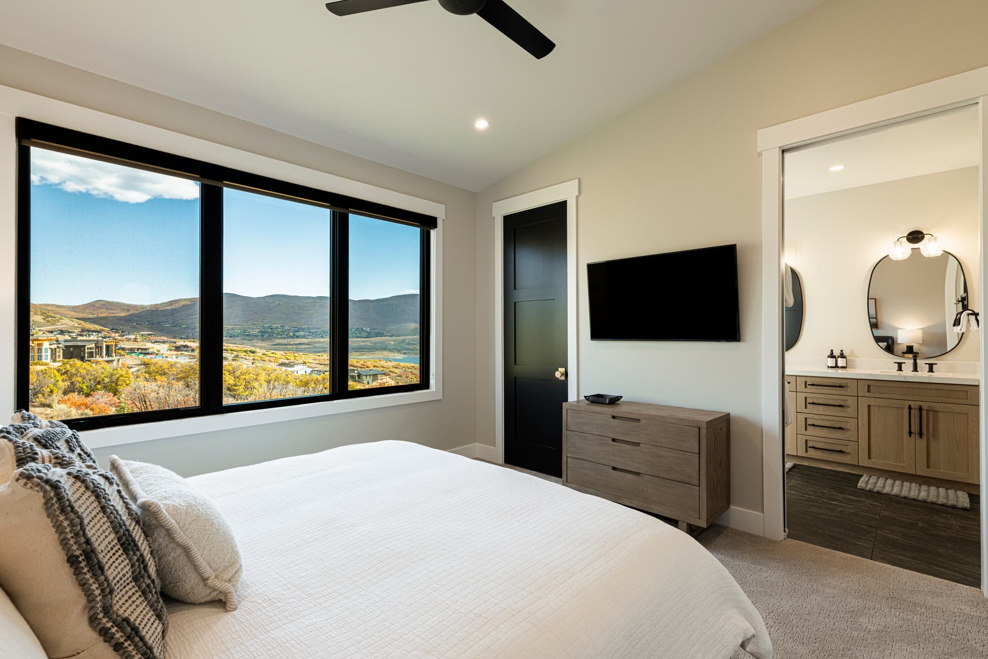 East Elevated Escape - Image 26