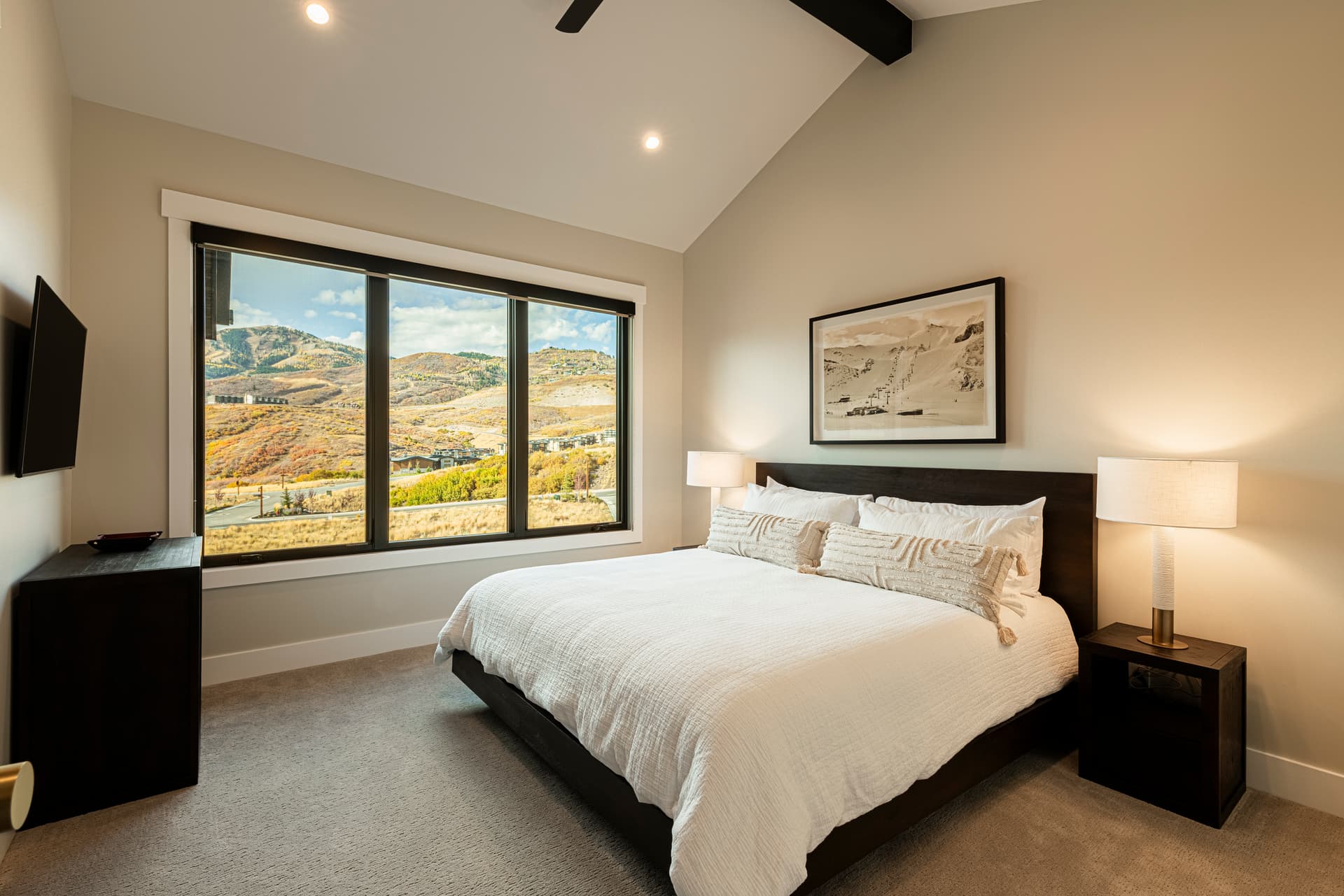 East Elevated Escape - Image 27