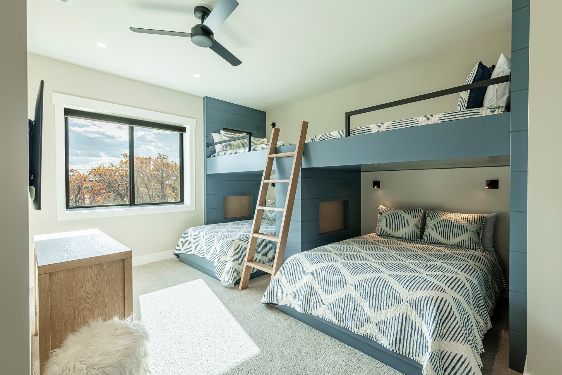 East Elevated Escape - Image 29