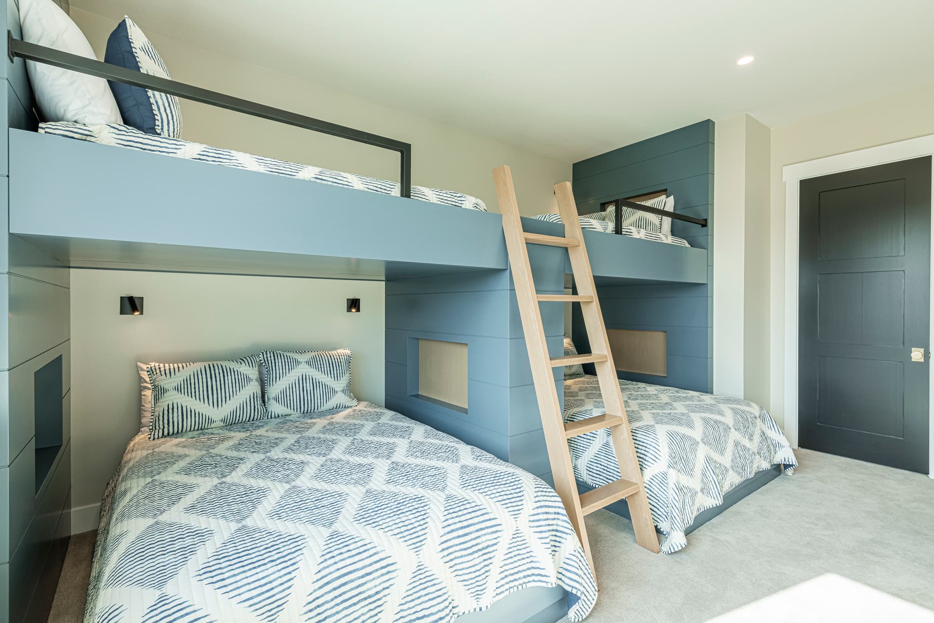 East Elevated Escape - Image 30