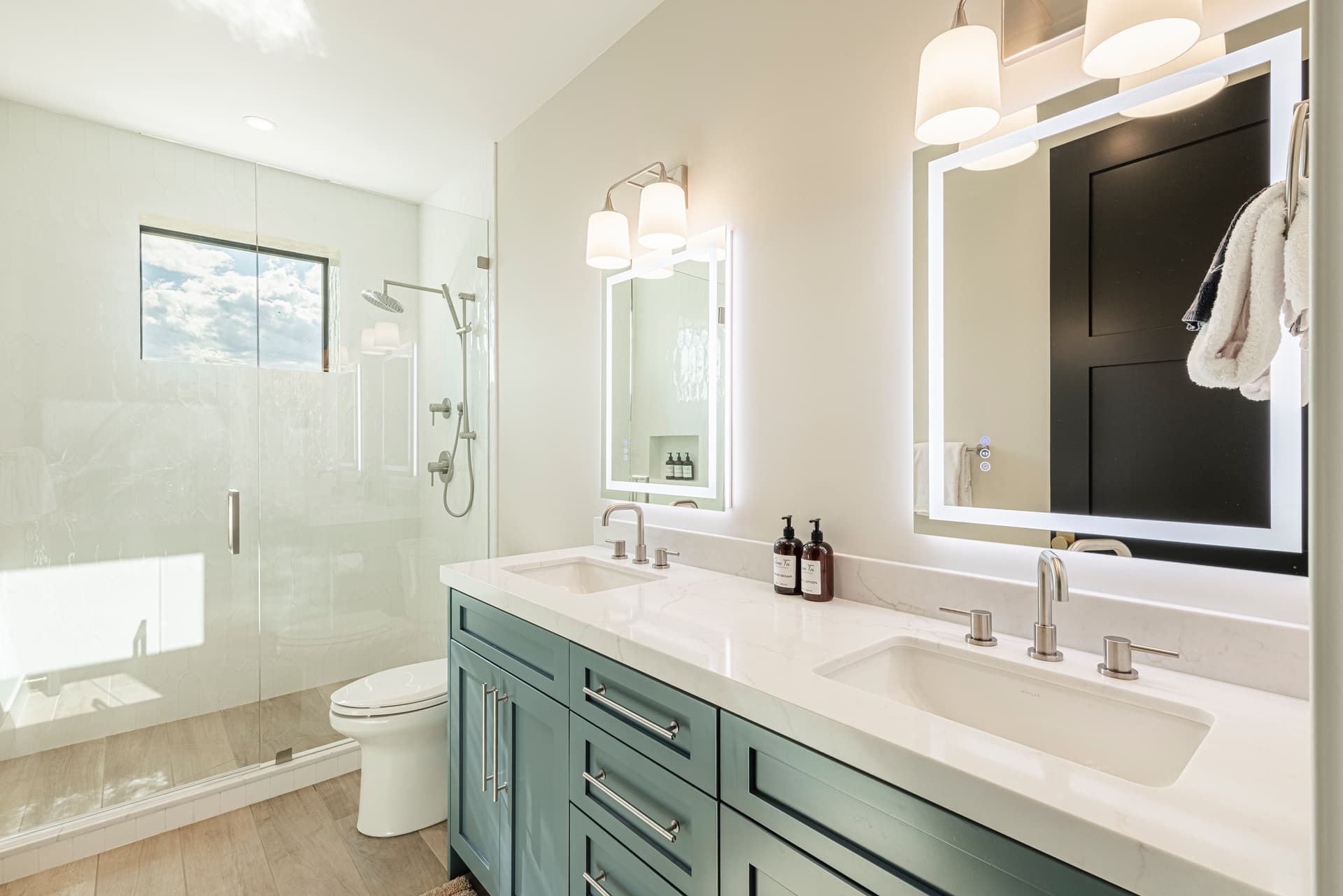 East Elevated Escape - Image 53