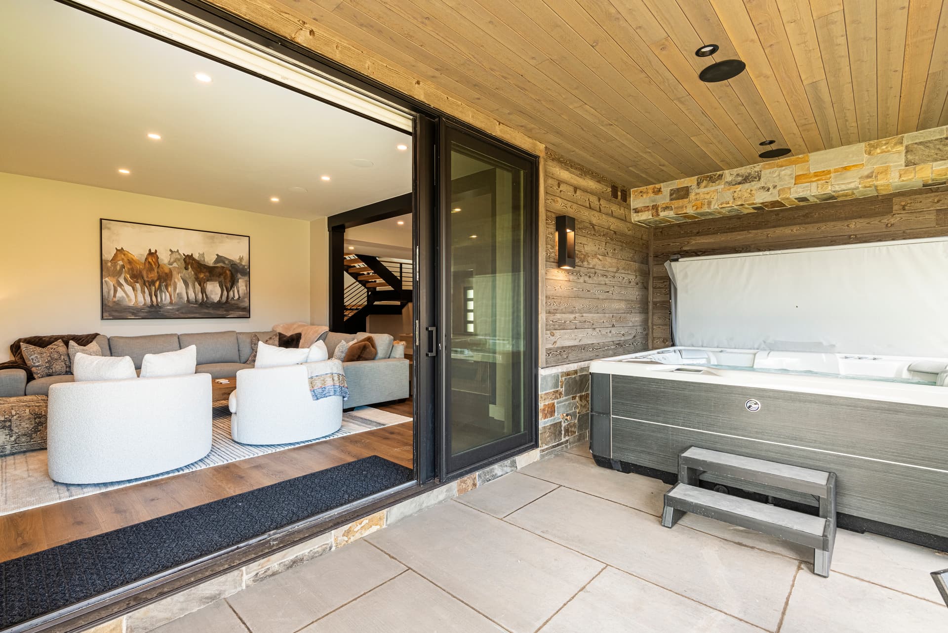 East Elevated Escape - Image 55