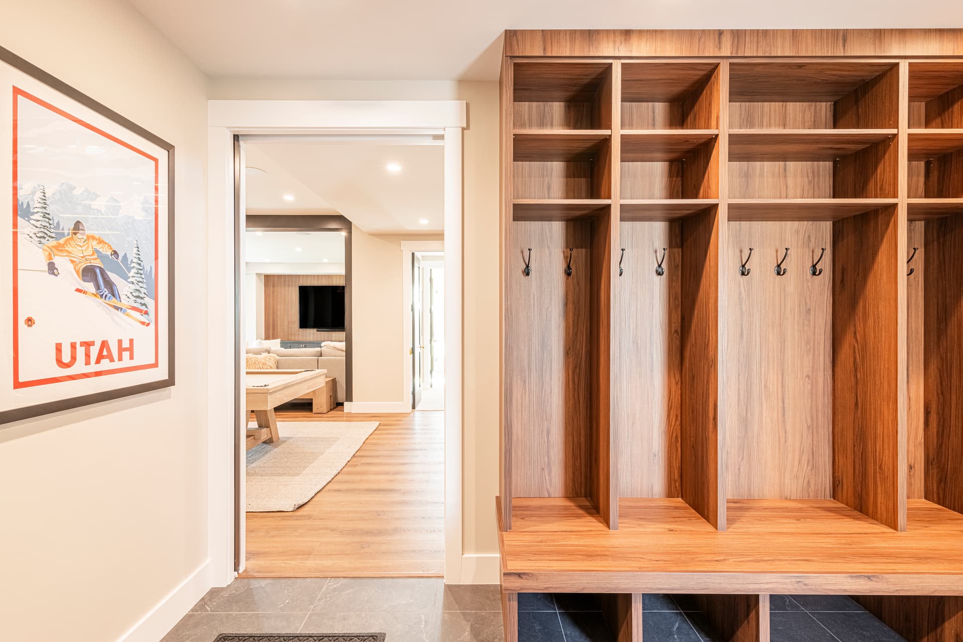 East Elevated Escape - Image 43