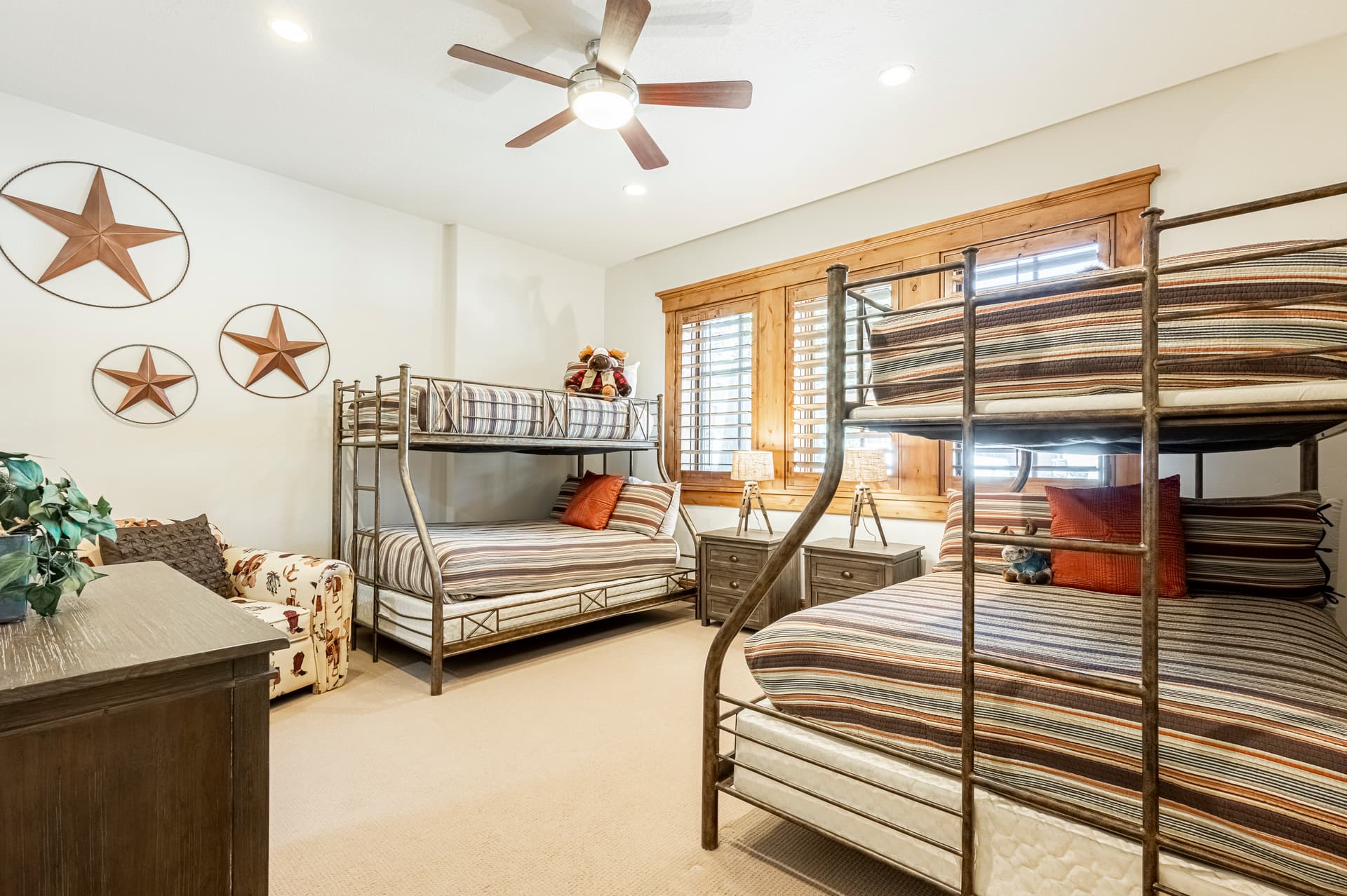 Lookout #26 - Image 23