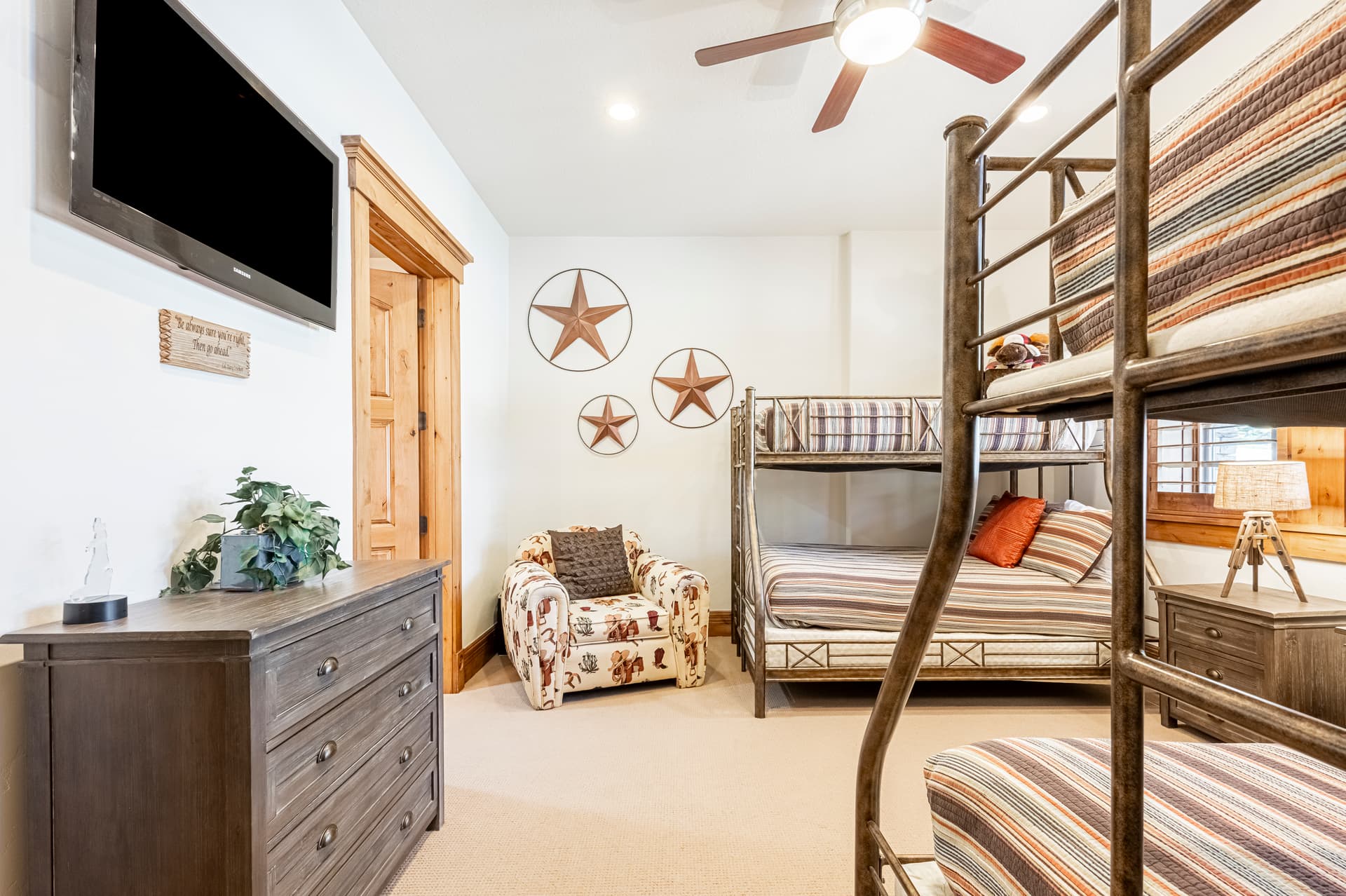 Lookout #26 - Image 24