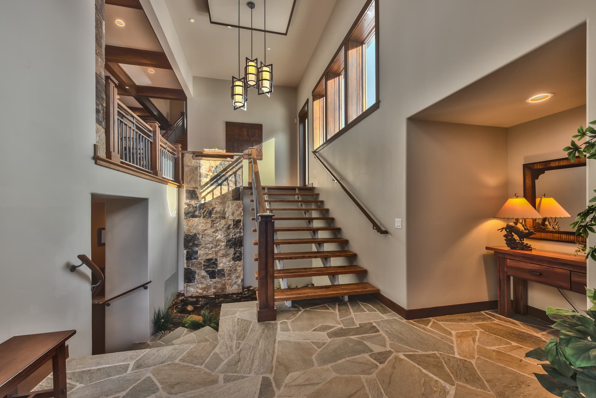 Majestic View - Image 6