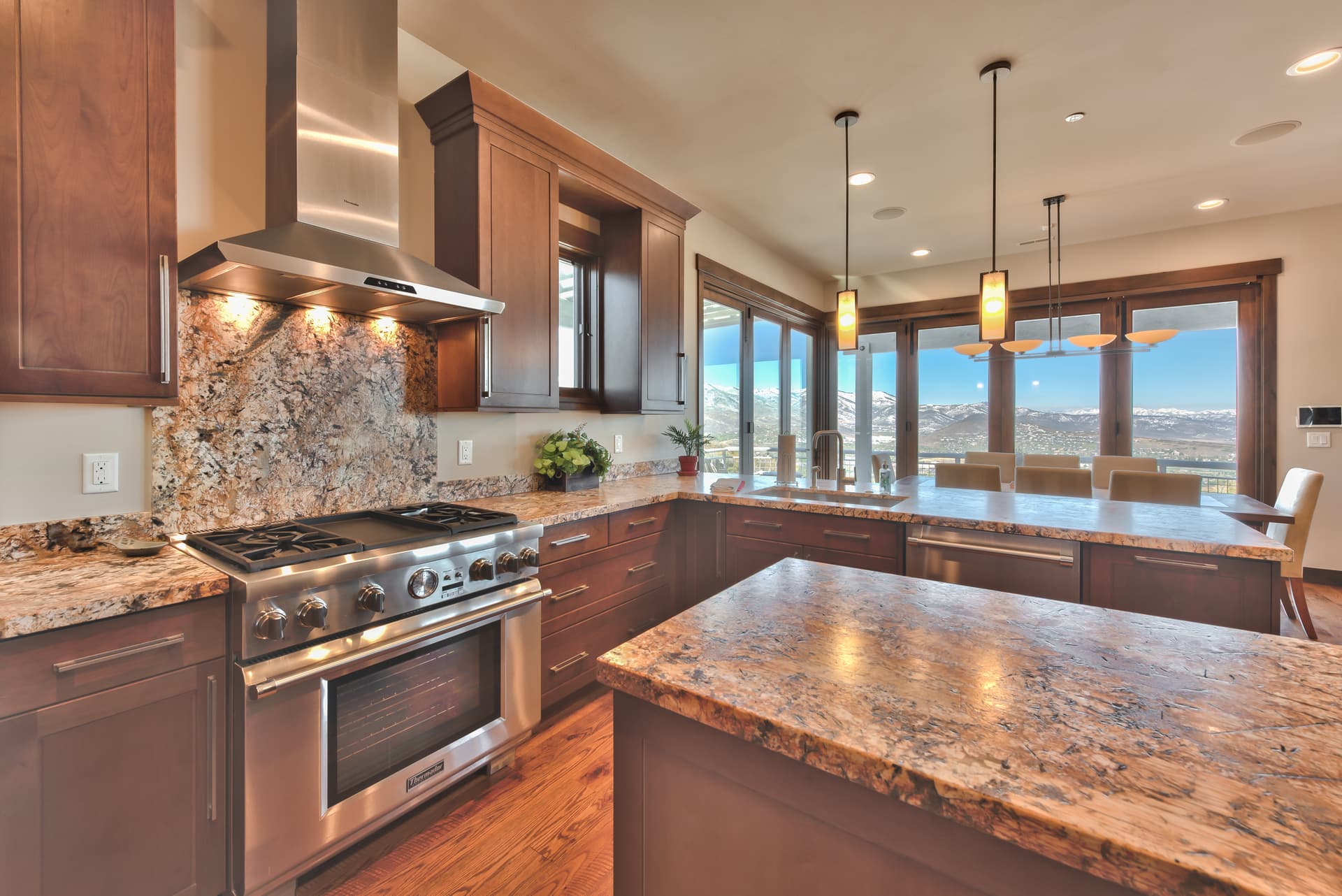 Majestic View - Image 11