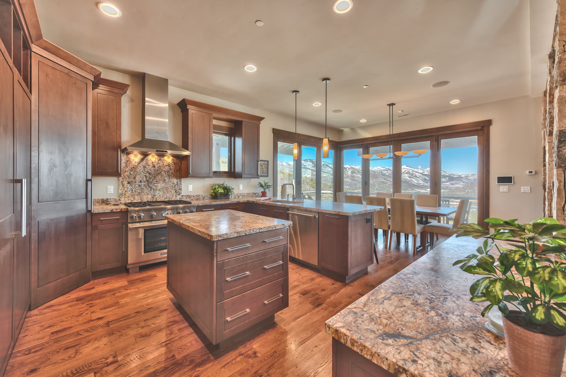 Majestic View - Image 12