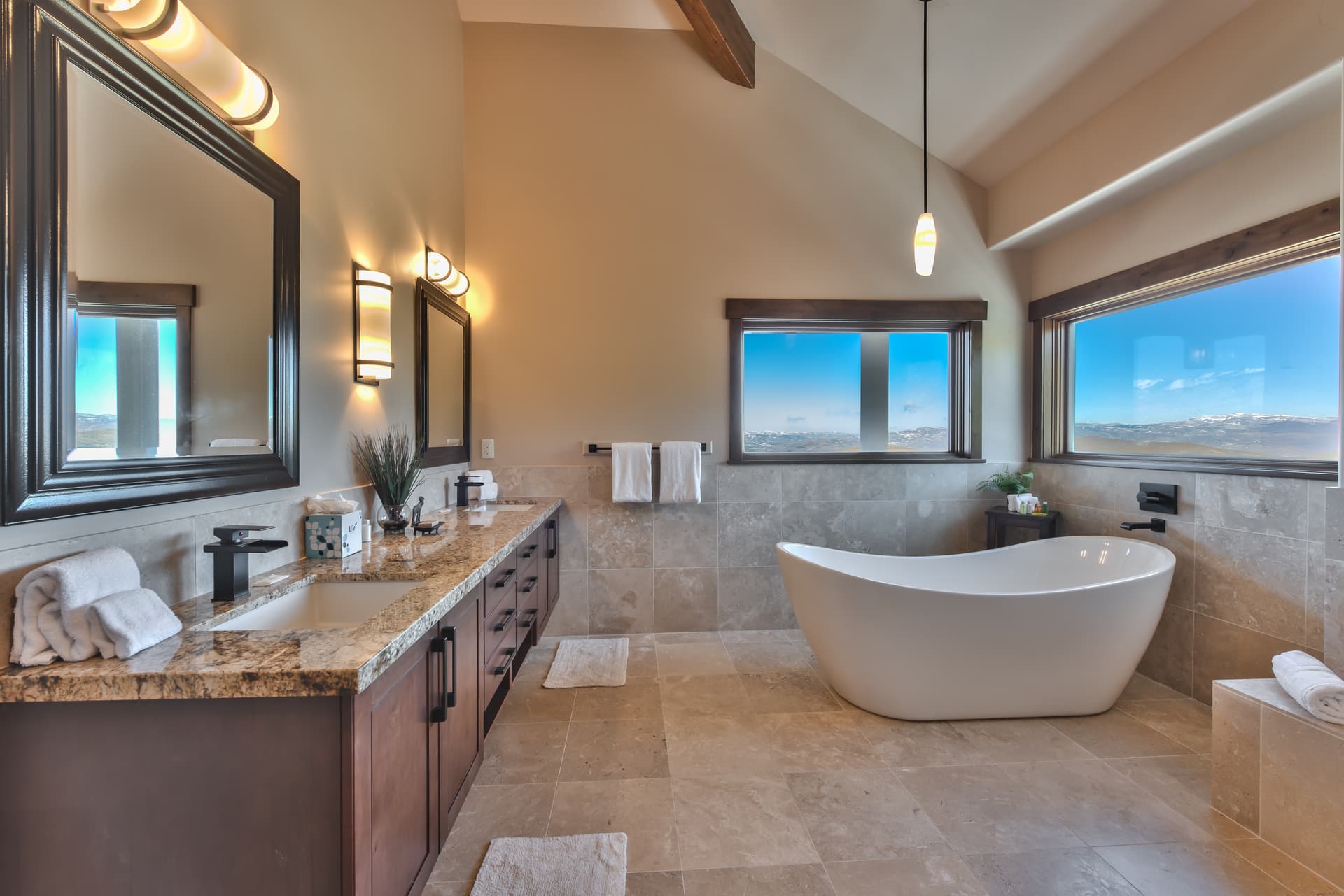 Majestic View - Image 46