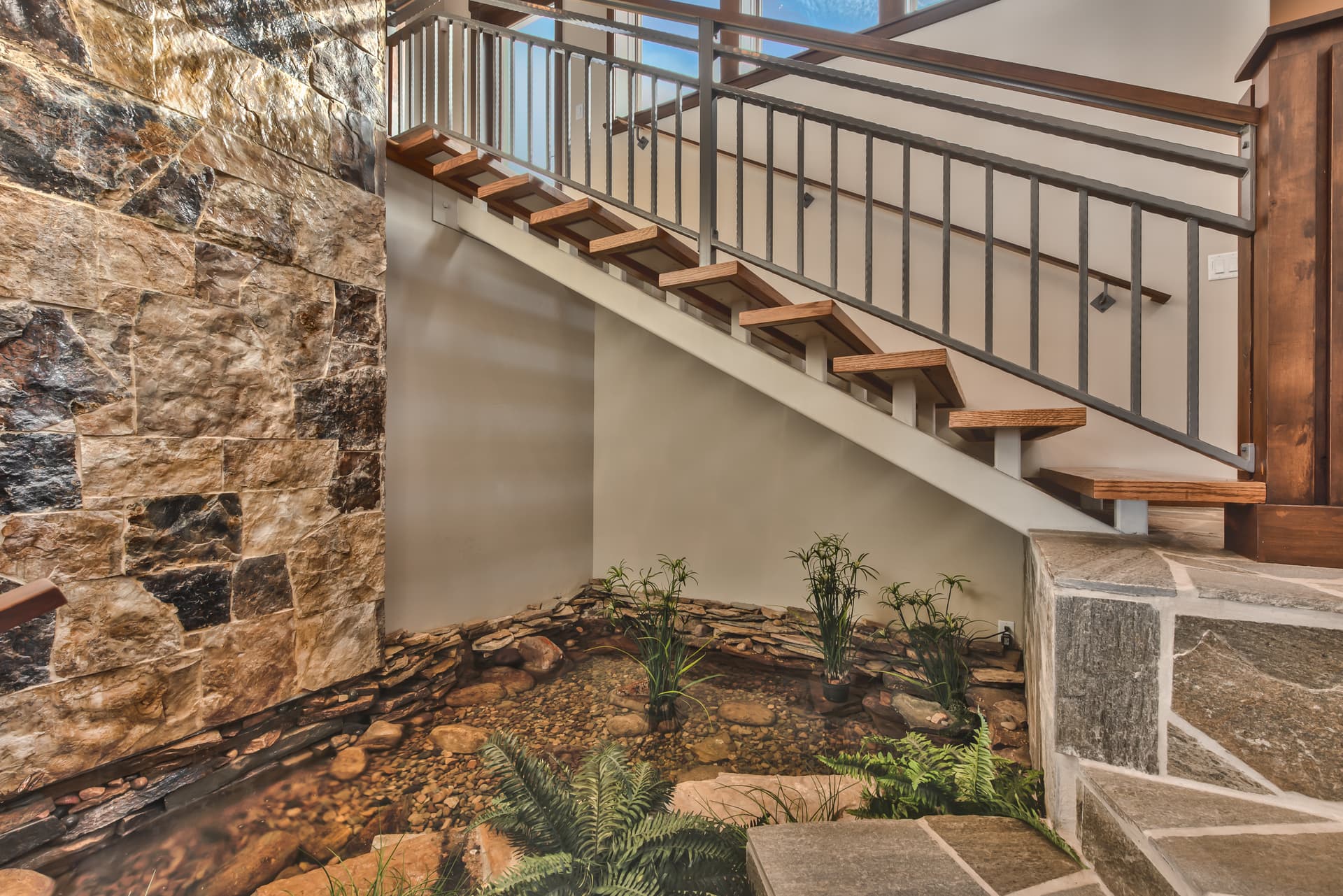 Majestic View - Image 66