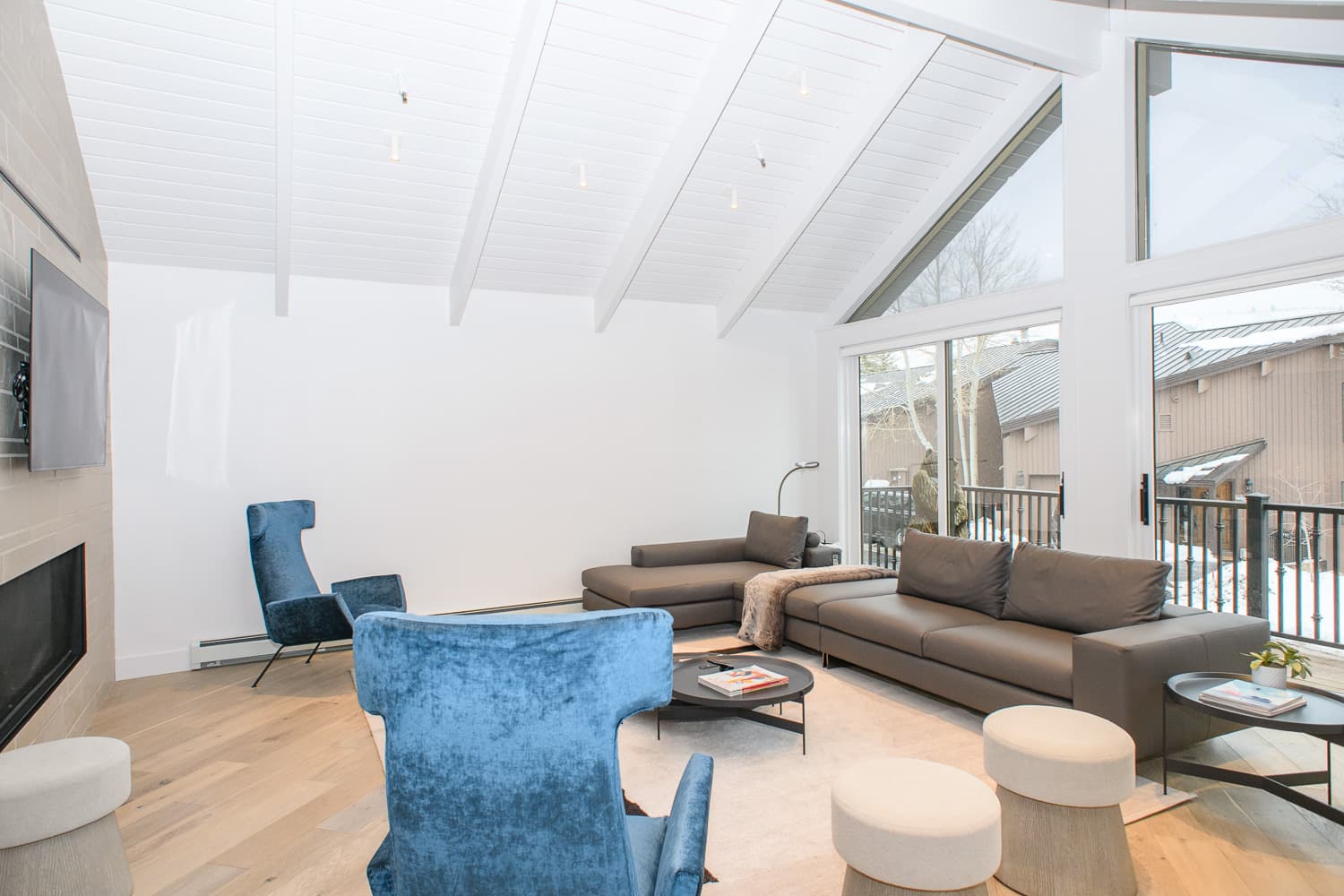 Pinnacle Whiteout Lodge - Image 2
