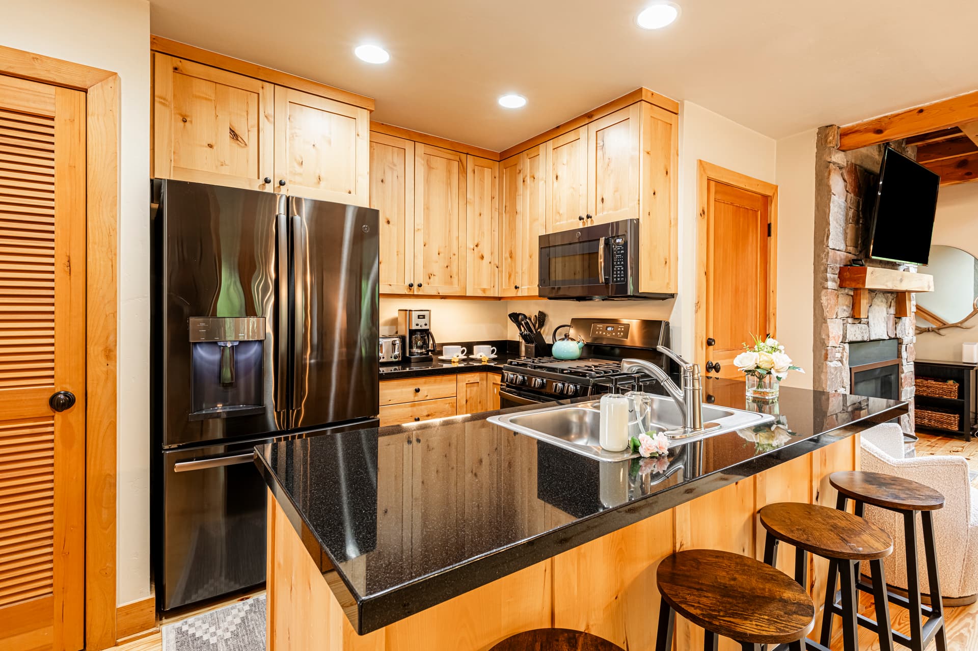 Portico Place #12 - Image 5