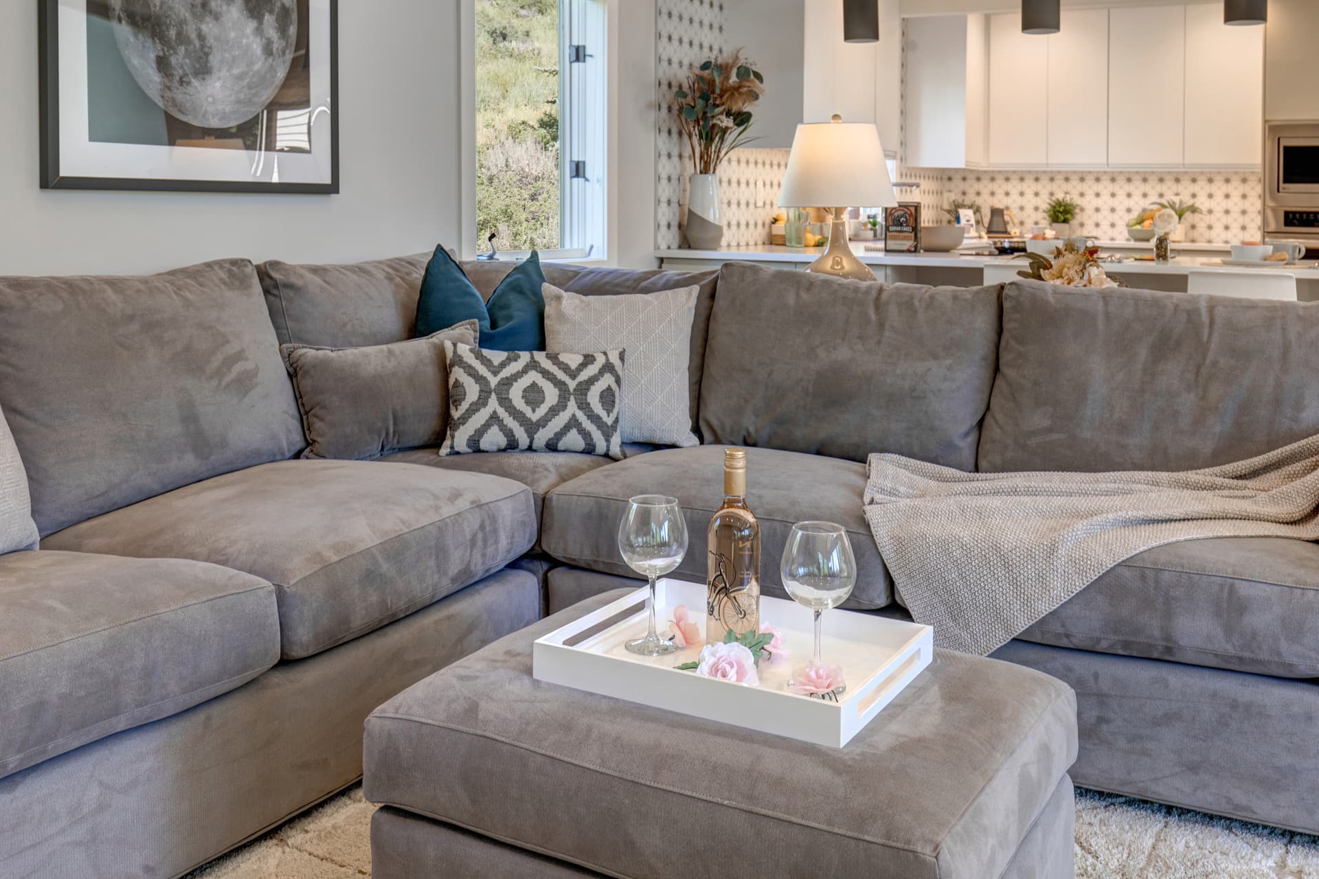 Queen Esther - Image 8