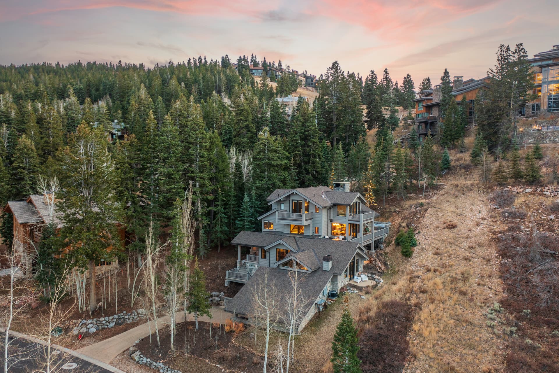Silver Lake Slopeside Retreat - Image 1
