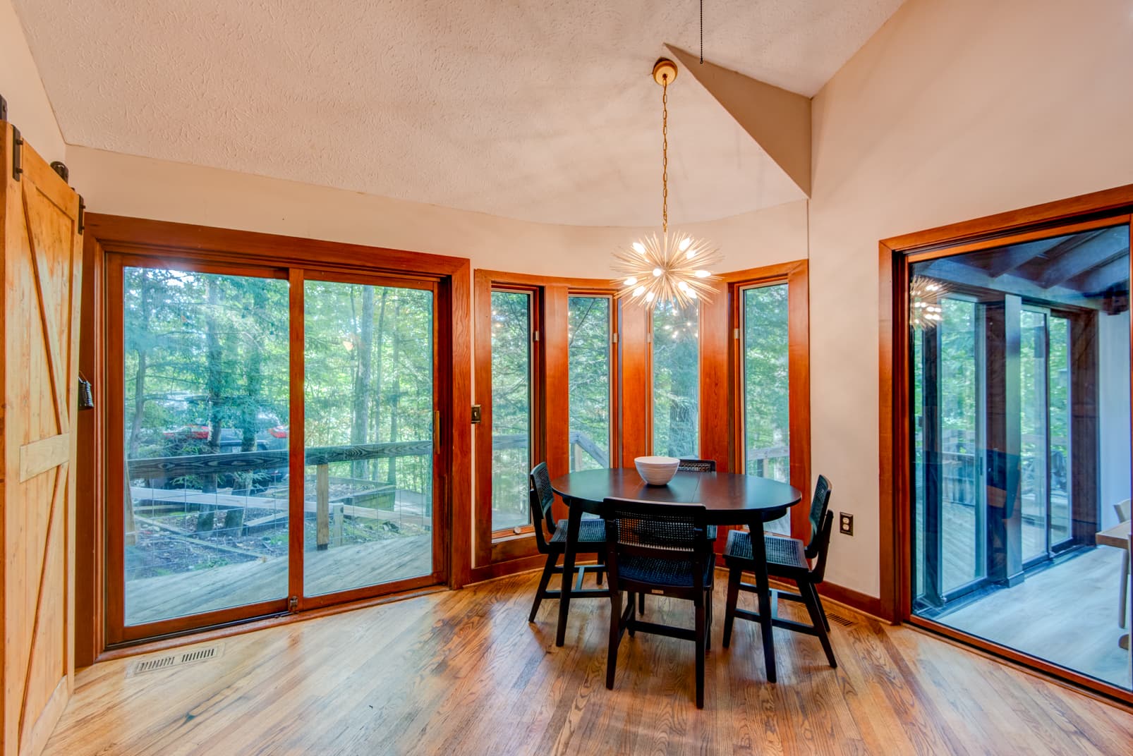 Deerwood Manor - Image 9