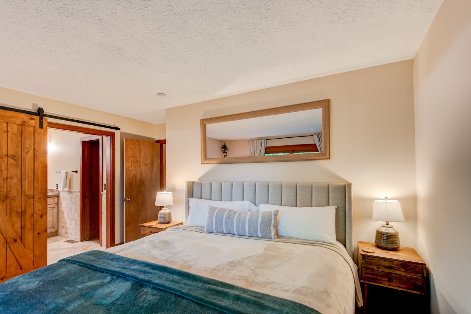 Deerwood Manor - Image 19