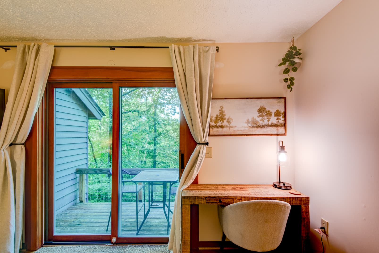 Deerwood Manor - Image 20