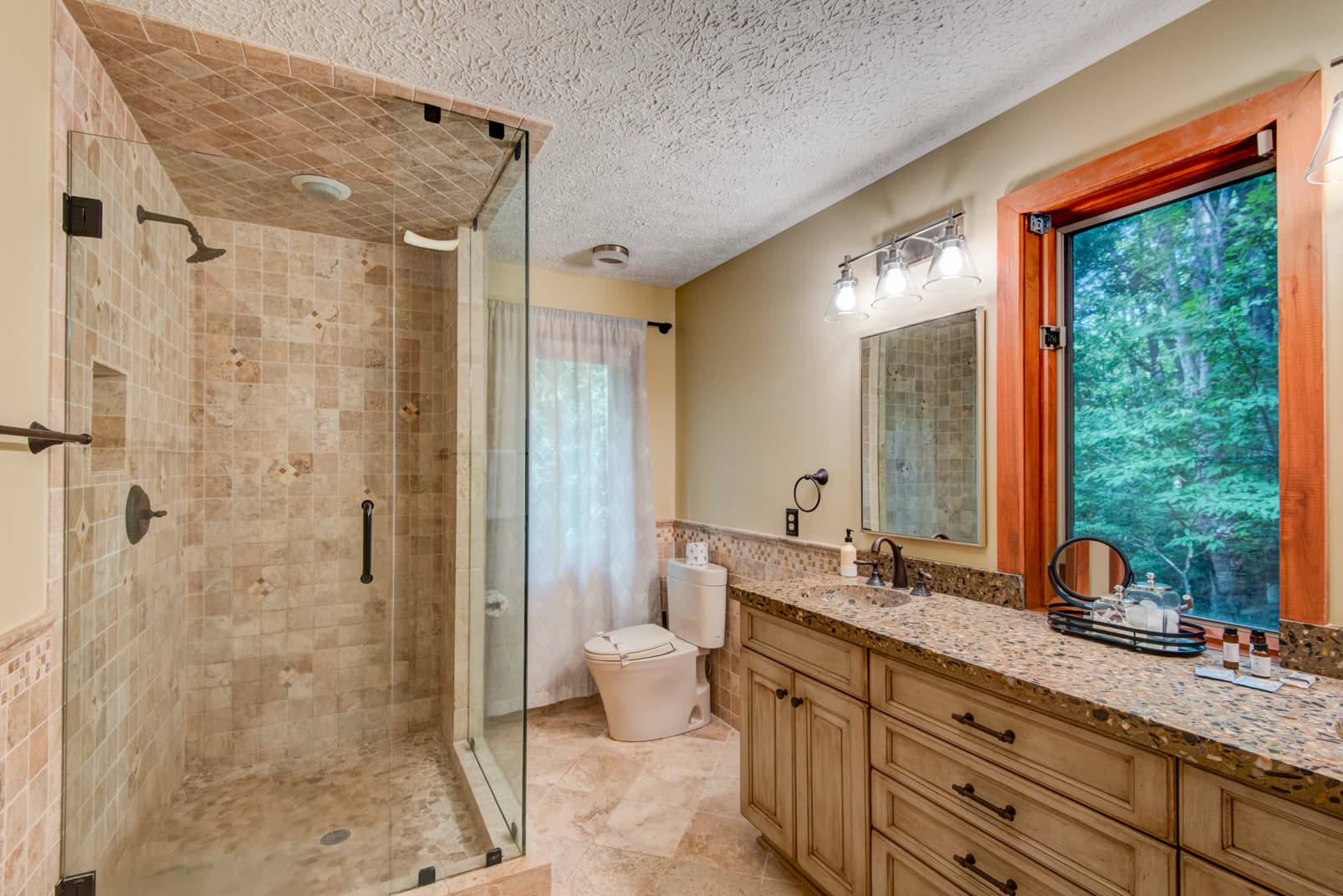 Deerwood Manor - Image 21