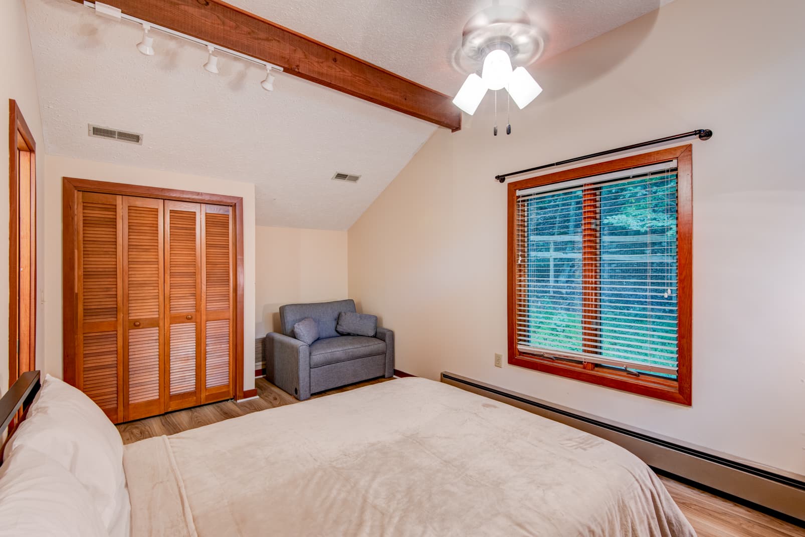 Deerwood Manor - Image 27